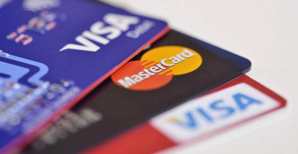 Sở hữu thẻ Visa/Mastercard